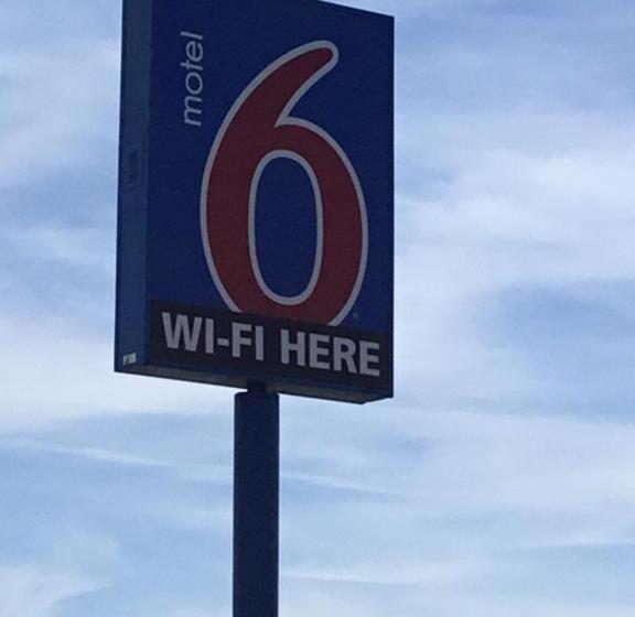 Motel 6 Augusta, Ks