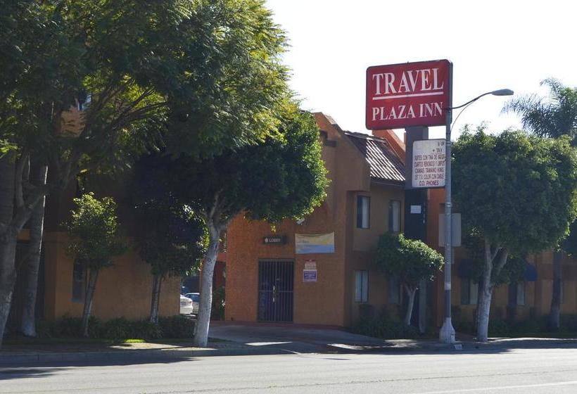 모텔 Travel Plaza Inn