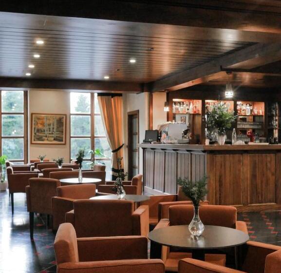 استراحتگاه Llogora Tourist Village