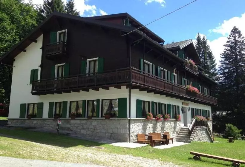 Hotelli Casa Alpina Don Guanella
