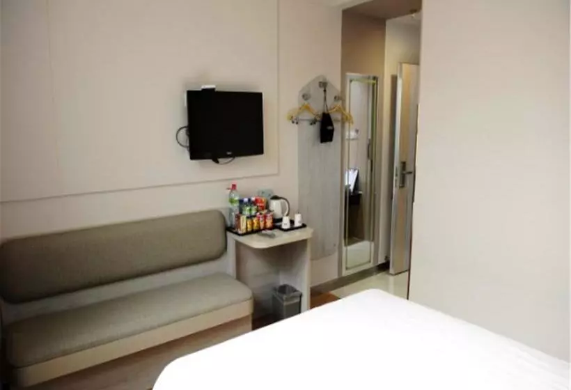 هتل Grace Inn (jinan Jingshi Road)