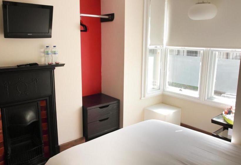 Hotel Guest And The City