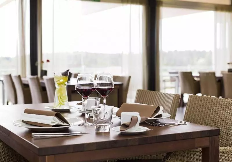 هتل Kultaranta Resort