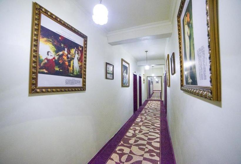 فندق Leshan Oughton Holiday Inn