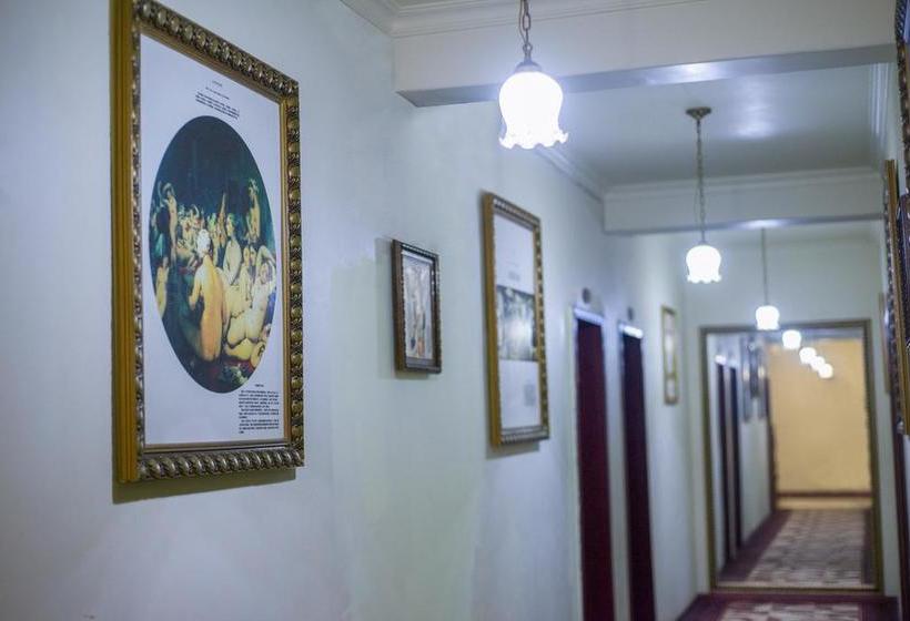 فندق Leshan Oughton Holiday Inn