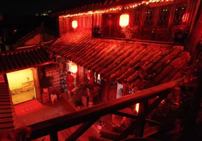 ホテル Lijiang Shu Ying Ke Zhan