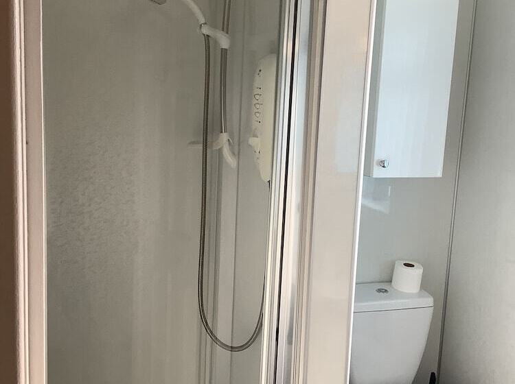 Hotelli Silverstrands Guest House