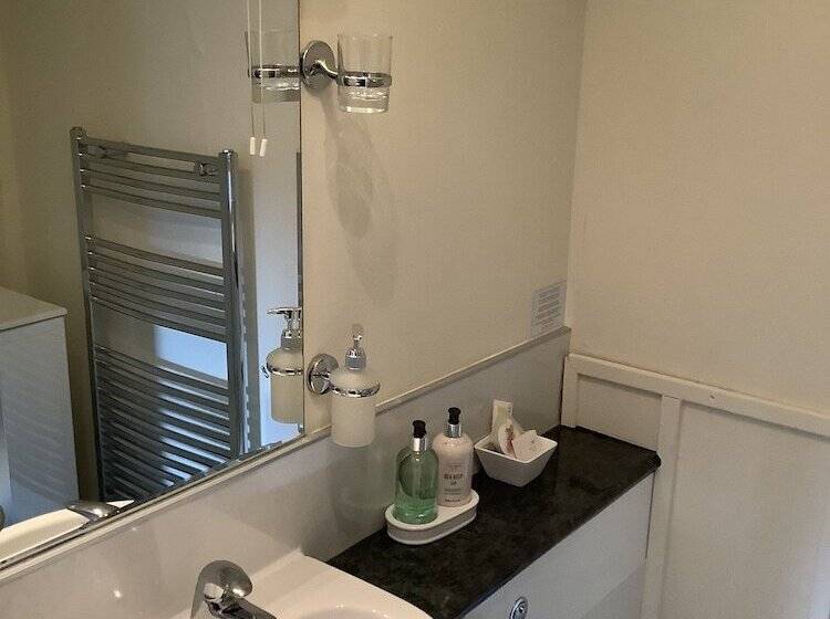 Hotelli Silverstrands Guest House