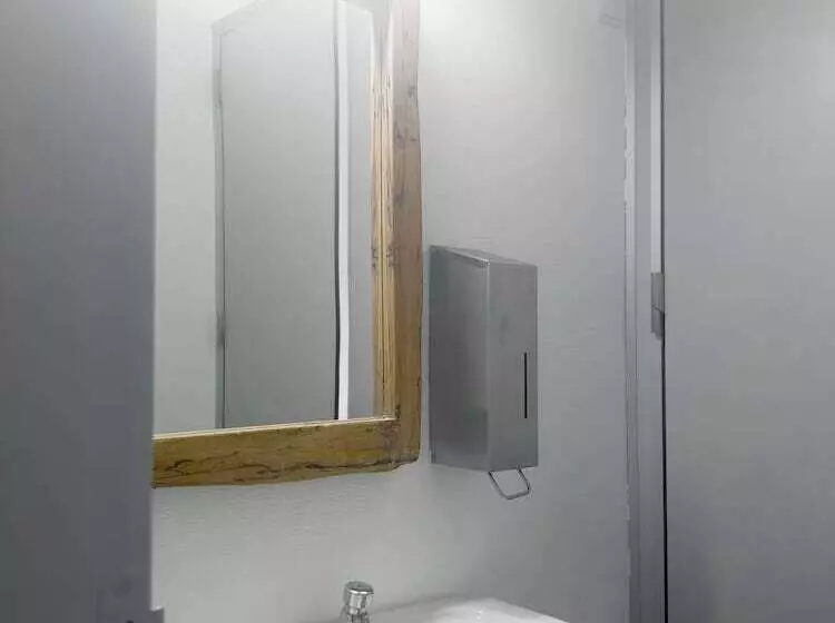 هتل Where To Sleep