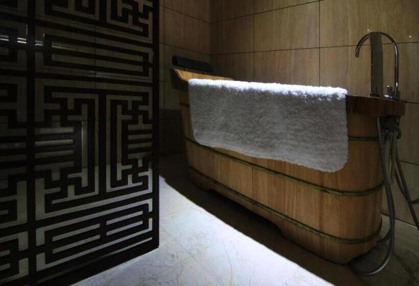 Hotel Fuzhou Chuanjie Hotspring And Golf Club