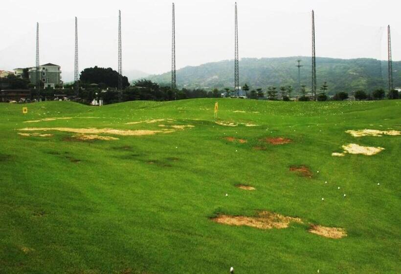 Hotel Fuzhou Chuanjie Hotspring And Golf Club