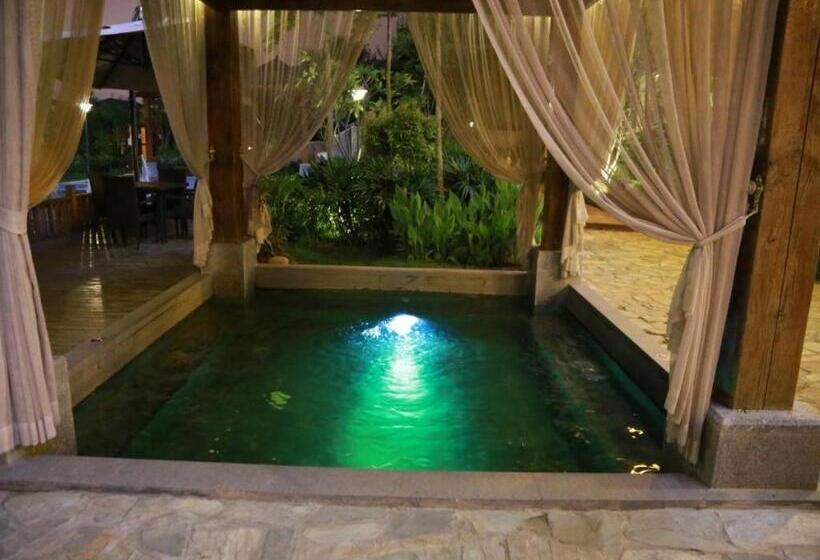 Hotel Fuzhou Chuanjie Hotspring And Golf Club