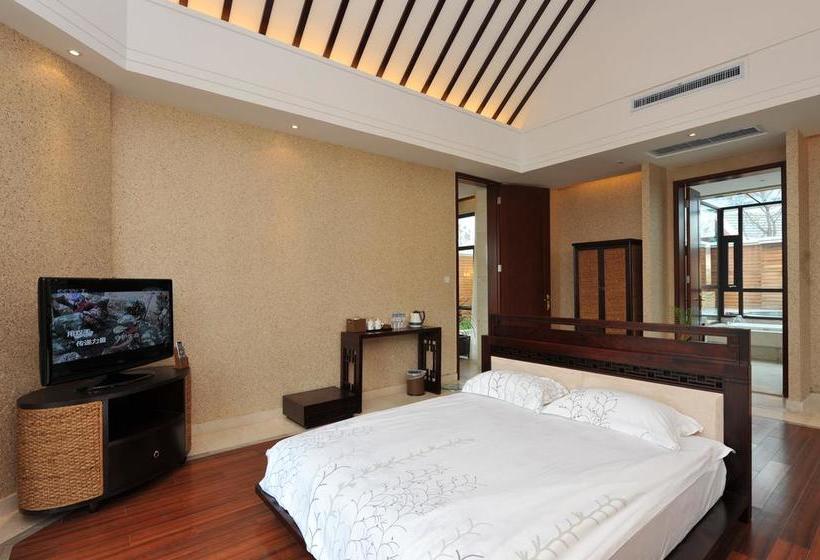 ホテル Tangpo Hot Spring Resorts