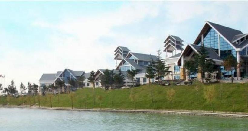 ホテル Tangpo Hot Spring Resorts