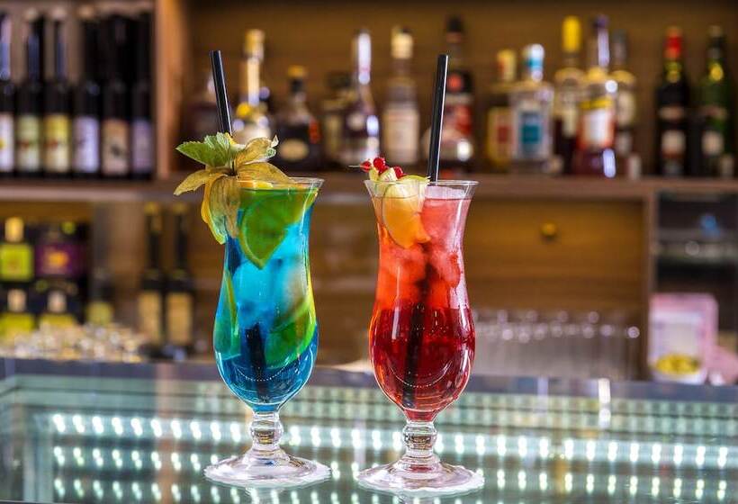 Castellum Hotel Hollókő