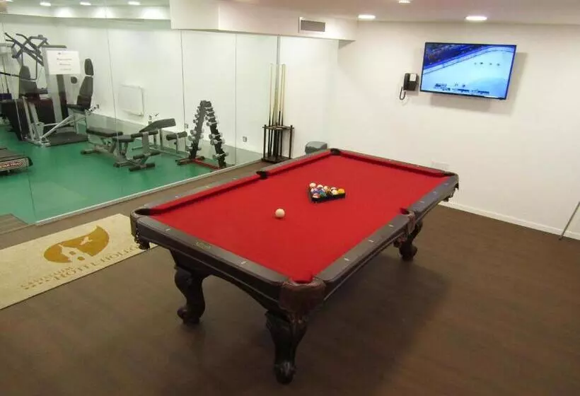 Castellum Hotel Hollókő