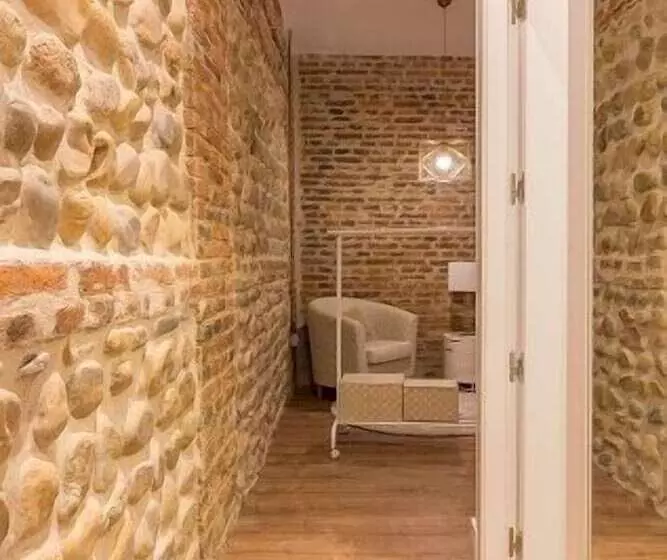 Hostal Albany Ancha