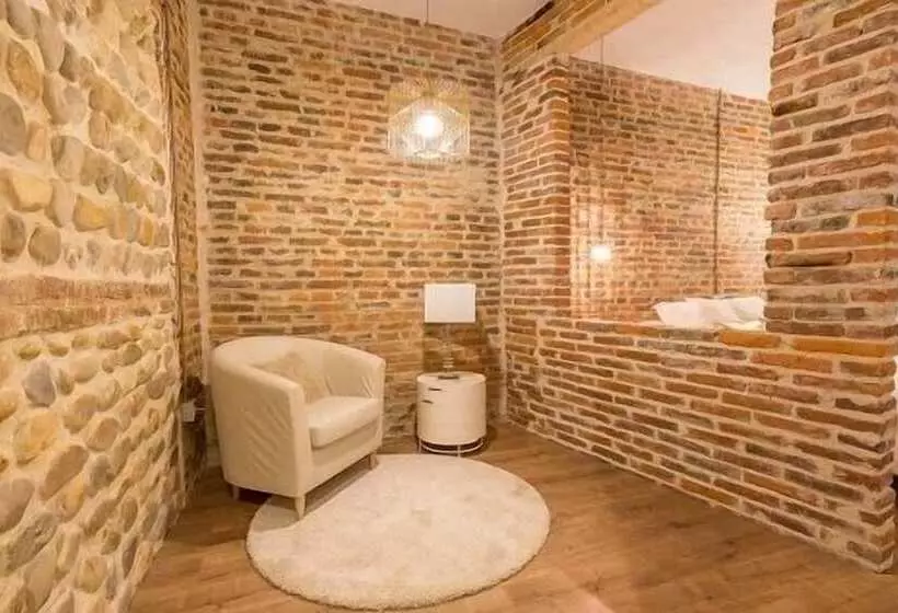 Hostal Albany Ancha