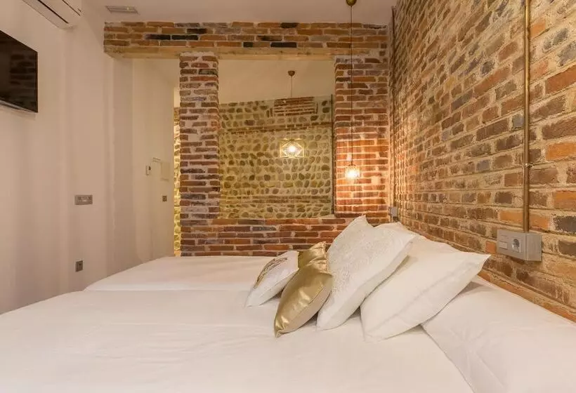 Hostal Albany Ancha