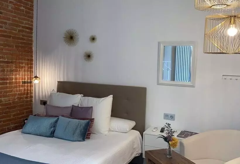 Hostal Albany Ancha