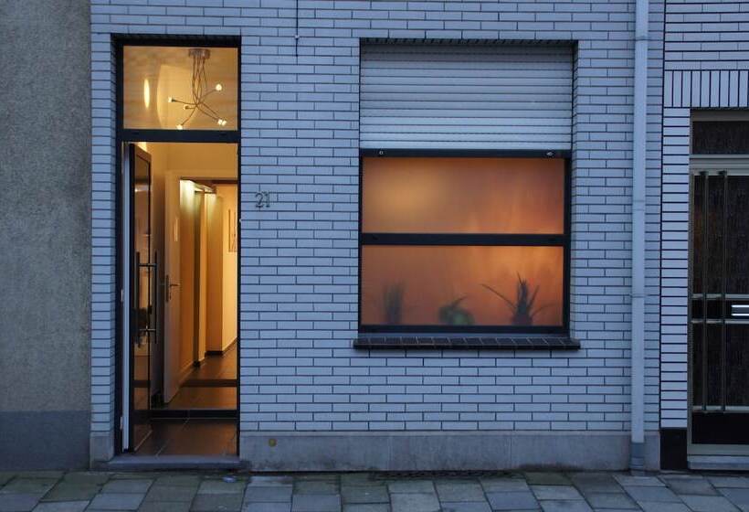 בית מלון כפרי All Inn