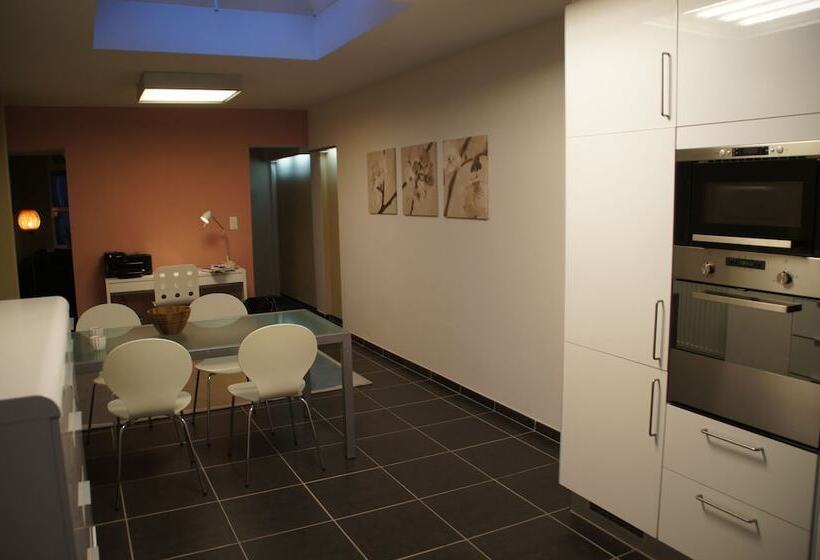 בית מלון כפרי All Inn