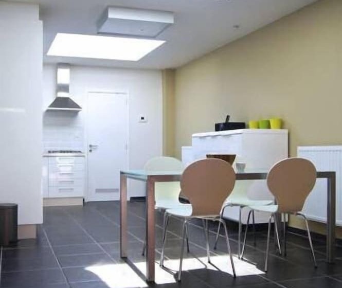 בית מלון כפרי All Inn