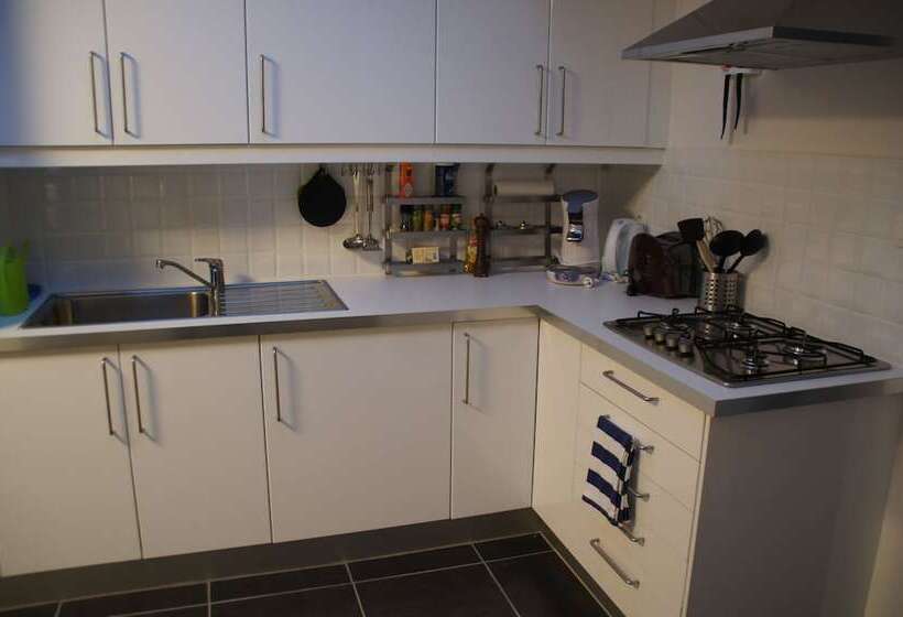 בית מלון כפרי All Inn