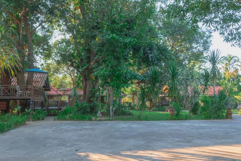 酒店 Banviewnam Camping & Resort