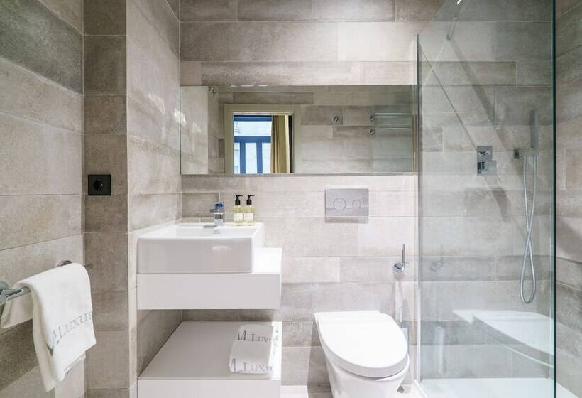 هتل The Valentia Cabillers