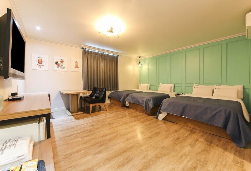 בית מלון כפרי Ost