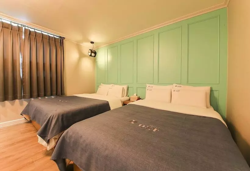 Hotel Ost