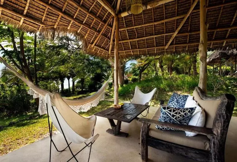 Hotelli Qambani Luxury Resort