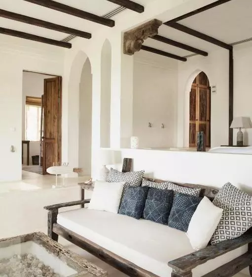 Hotelli Qambani Luxury Resort