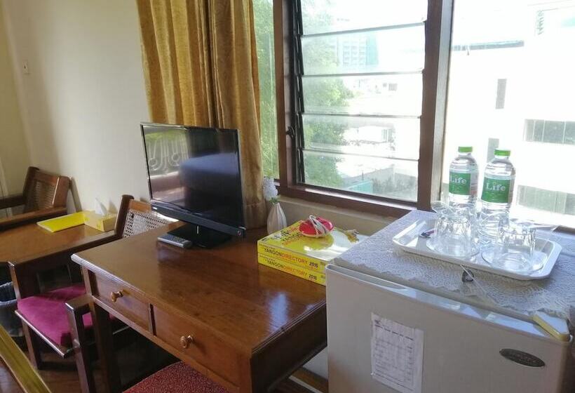 هتل Queen Shin Saw Pu