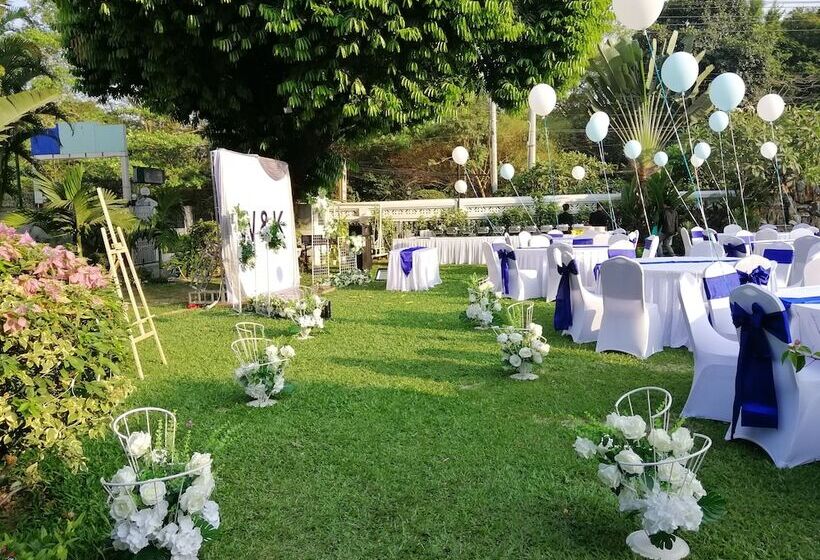 هتل Queen Shin Saw Pu