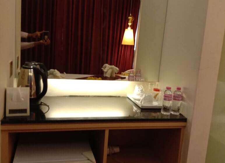 هتل Shwe Pyi San Yar