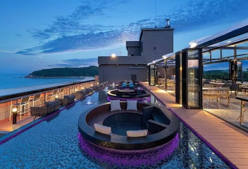 Hotel Two Y