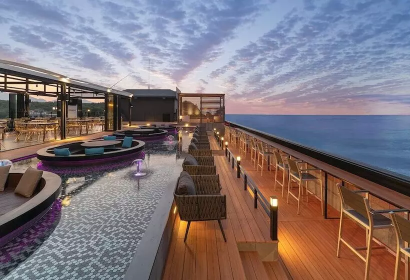 Hotel Two Y
