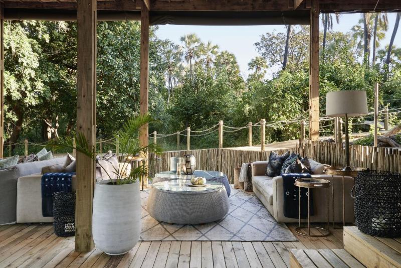 هتل Victoria Falls River Lodge