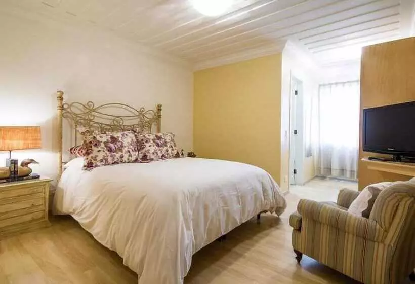 Hotelli Pousada Casa Gialla   Campos Do Jordão