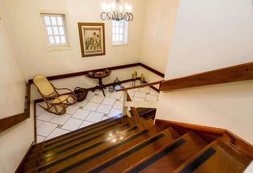 호텔 Pousada Casa Gialla Campos Do Jordão