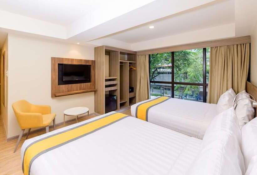 בית מלון כפרי Surestay Plus By Best Western Cebu City
