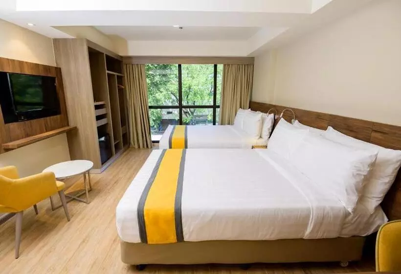 ホテル Surestay Plus By Best Western Cebu City