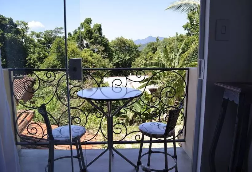 ペンション Suítes Paqueta Ilhabela