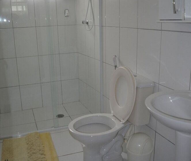 ペンション Suítes Paqueta Ilhabela