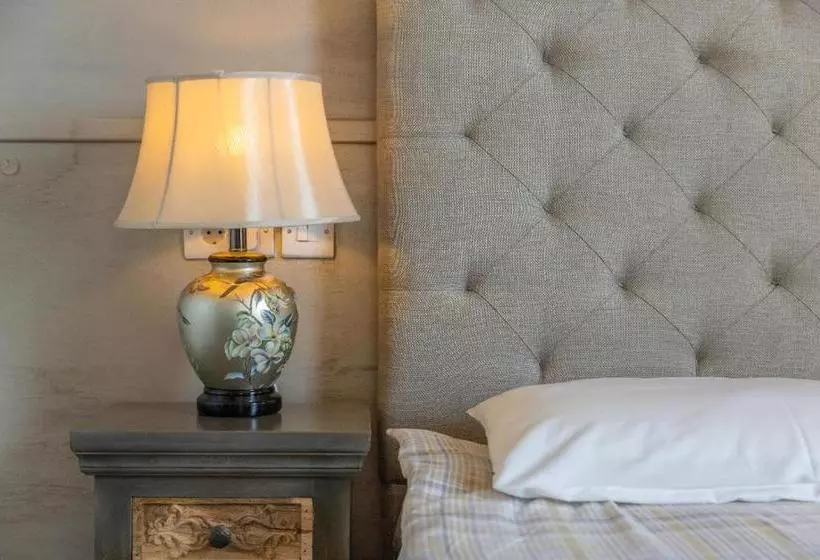 تختخواب و صبحانه Luciano Al Porto Boutique
