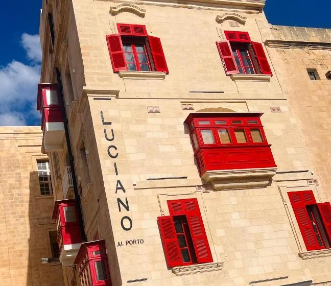 تختخواب و صبحانه Luciano Al Porto Boutique