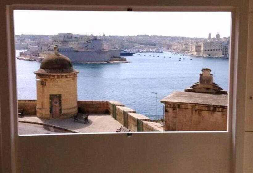 تختخواب و صبحانه Luciano Al Porto Boutique