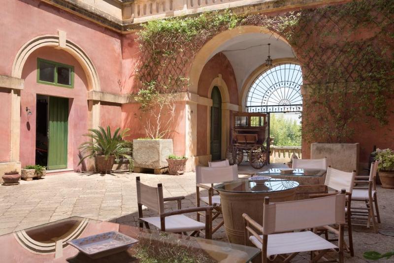 Bed and Breakfast Palazzo Laura